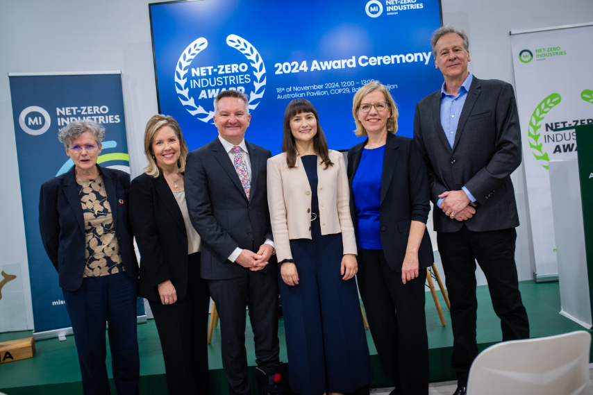 241118_cop_tag1_net_zero_industry_bmk_cajetan_perwein-13_54148205018_o